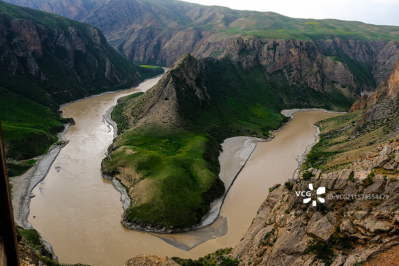 中国新疆伊犁州特克斯县喀拉峻世界自然遗产核心区，特克斯阔克苏大峡谷景观，阔克苏大峡谷鳄鱼湾图片素材