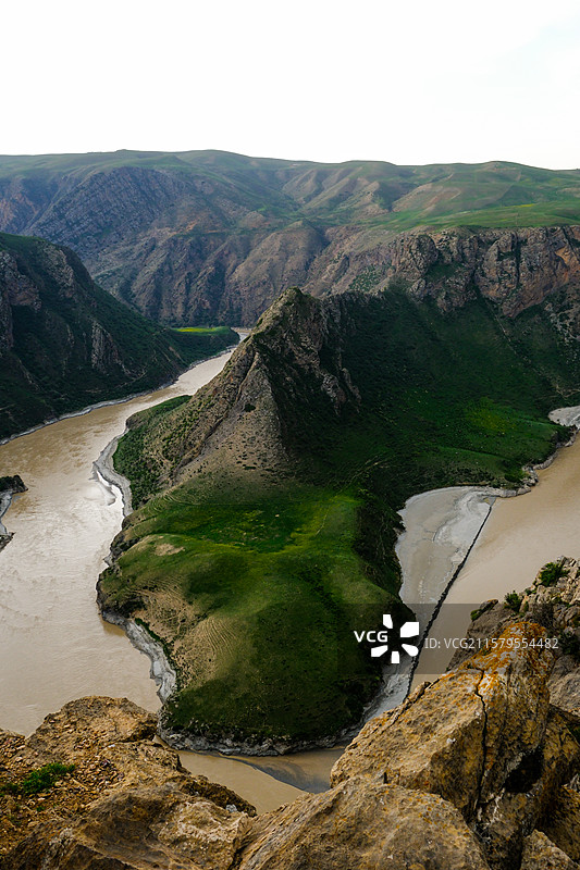 中国新疆伊犁州特克斯县喀拉峻世界自然遗产核心区，特克斯阔克苏大峡谷景观，阔克苏大峡谷鳄鱼湾图片素材