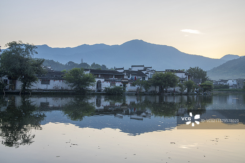 安徽宏村徽派建筑古村落图片素材