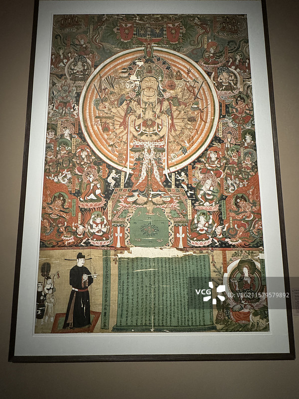 上海何以敦煌展敦煌服饰艺术千手观音曼荼罗幡画图片素材