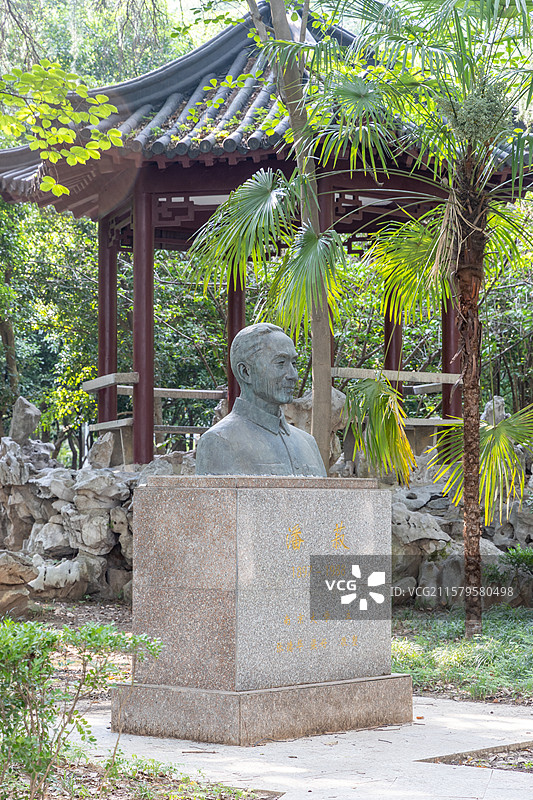南京大学鼓楼校区百年校区夏季风光图片素材