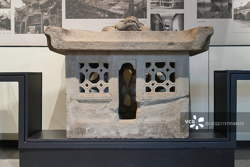 重庆巴渝石雕土地庙图片素材