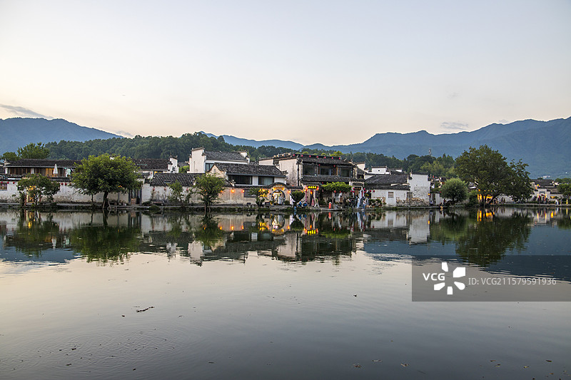 安徽宏村徽派建筑古村落图片素材