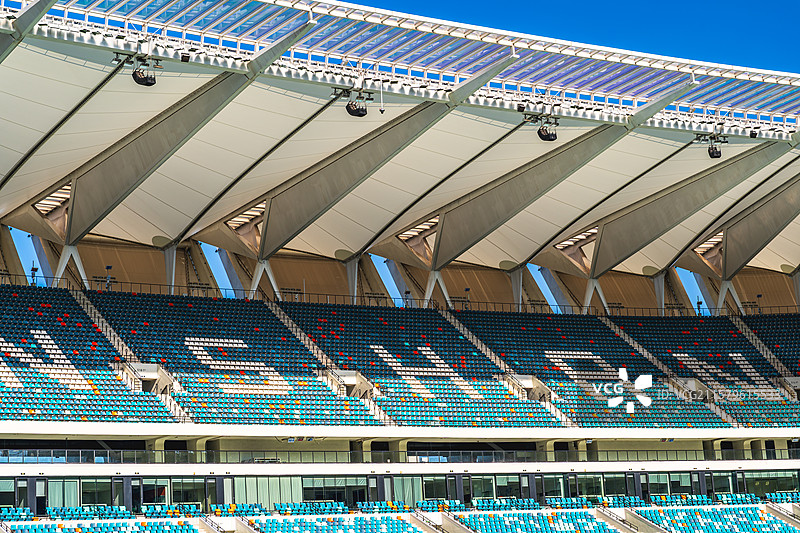 中国苏州，昆山奥体中心内部看台，苏超联赛苏州主场图片素材