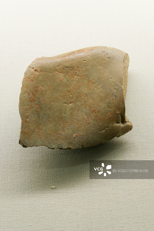石片 旧石器时代中期 澧县乌鸦山遗址出土 中国国家博物馆“古代中国陈列”图片素材