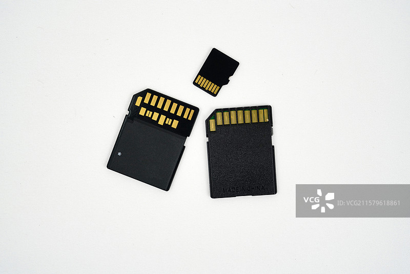 便携式计算机存储设备TF卡和SD卡图片素材