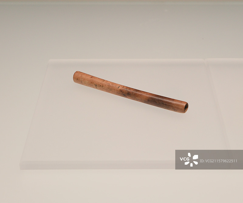 骨针筒，石峁文化，陕西神木石峁遗址皇城台，陕西省考古研究院图片素材
