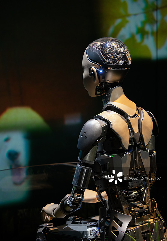 大阪世博会展出的机器人图片素材