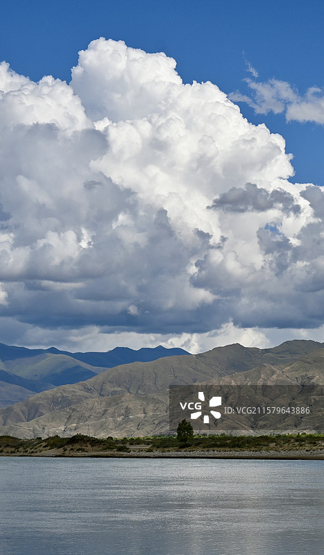 拉萨 羊湖 羊雍嘉措图片素材