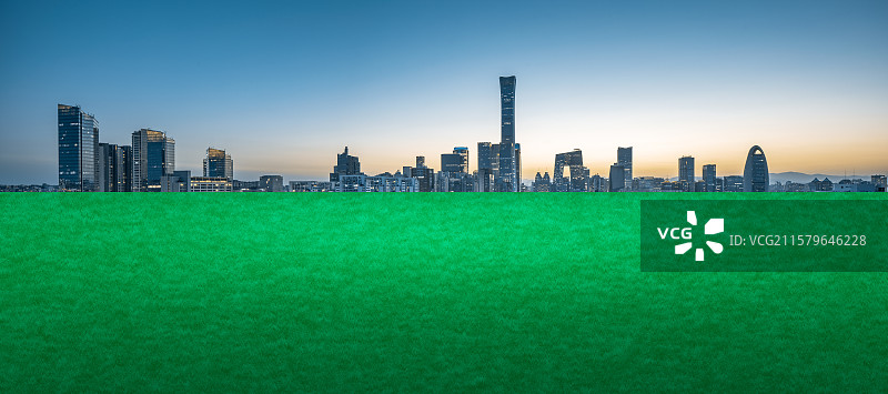 北京国贸CBD商业区城市风光，草坪，草地，城市建筑图片素材