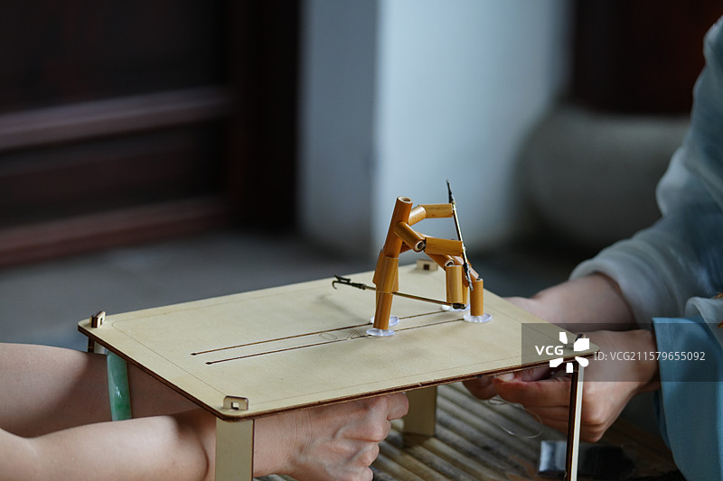 古代游戏 传统文化 竹节人 玩具 上海 申园图片素材