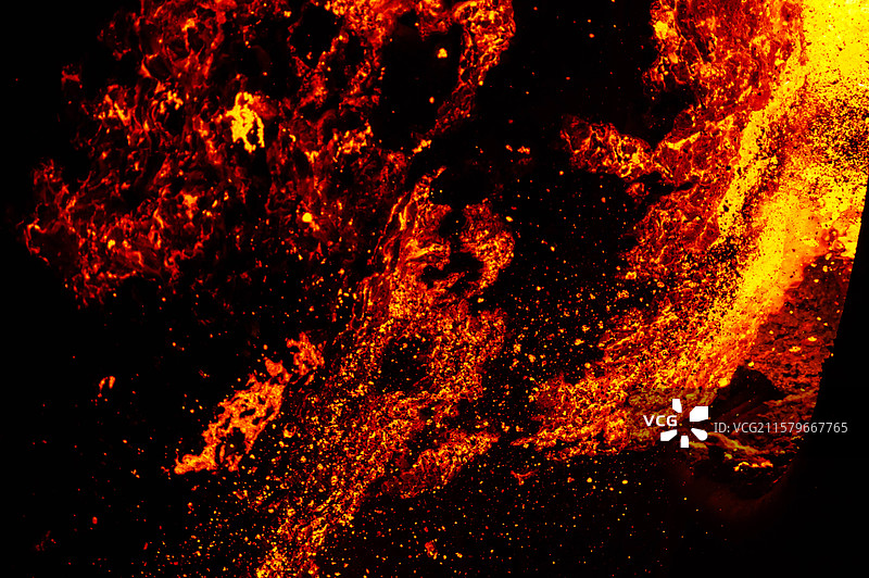 工业 钢水 熔炉 材料  光  热  金色 火  抽象 钢花  钢铁图片素材