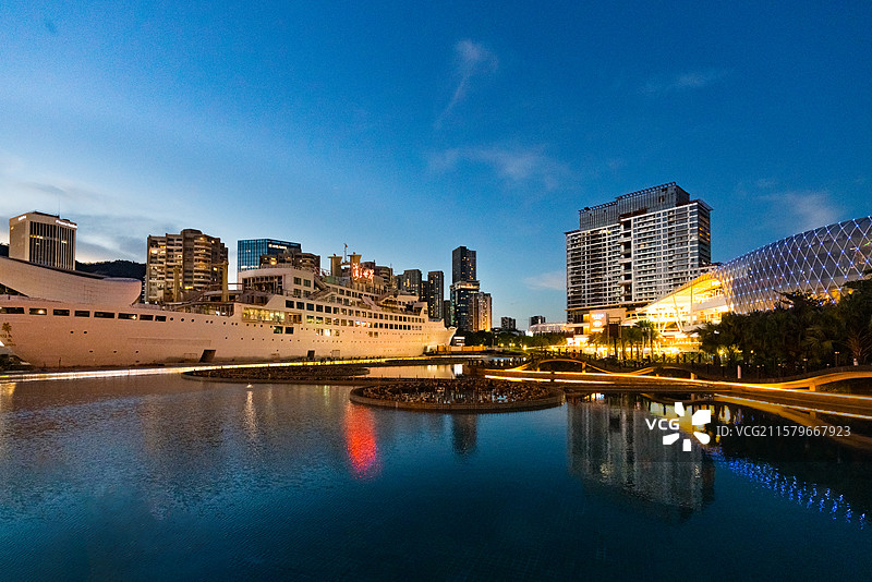 深圳海上世界游轮夜色迷人图片素材