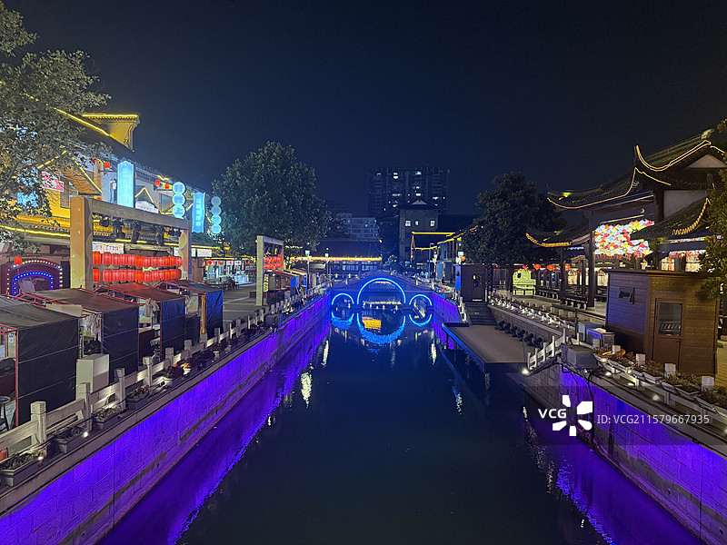 盐城盐镇水街夜市文化夜景图片素材