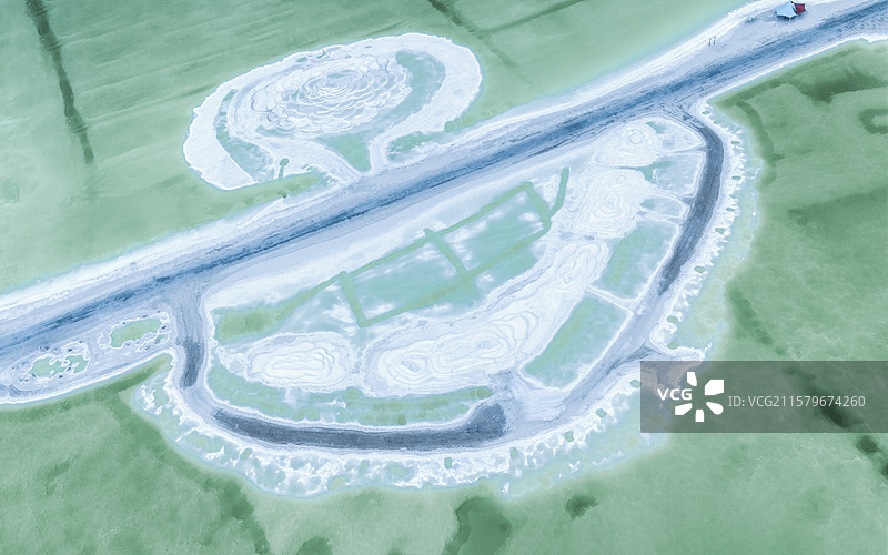 【航拍察尔汗盐湖】图片素材