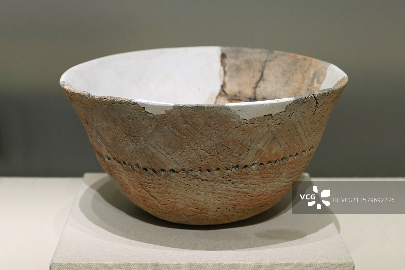 陶钵 彭头山文化 澧县八十垱遗址出土 中国国家博物馆“古代中国陈列”图片素材