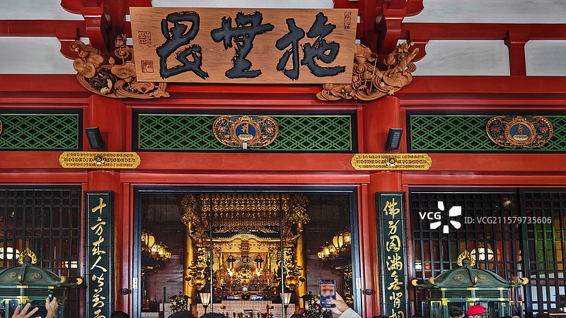 东京浅草寺，都内最古老寺院，始建于 628 年，雷门壮观，仲见世街热闹，五重塔耸立，尽显江户风情与佛图片素材