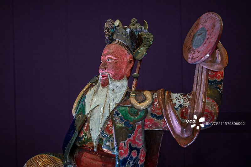 中国澳门艺术博物馆展出的石湾陶瓷文物图片素材