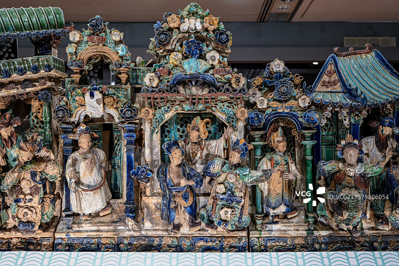 中国澳门艺术博物馆展出的石湾陶瓷文物图片素材