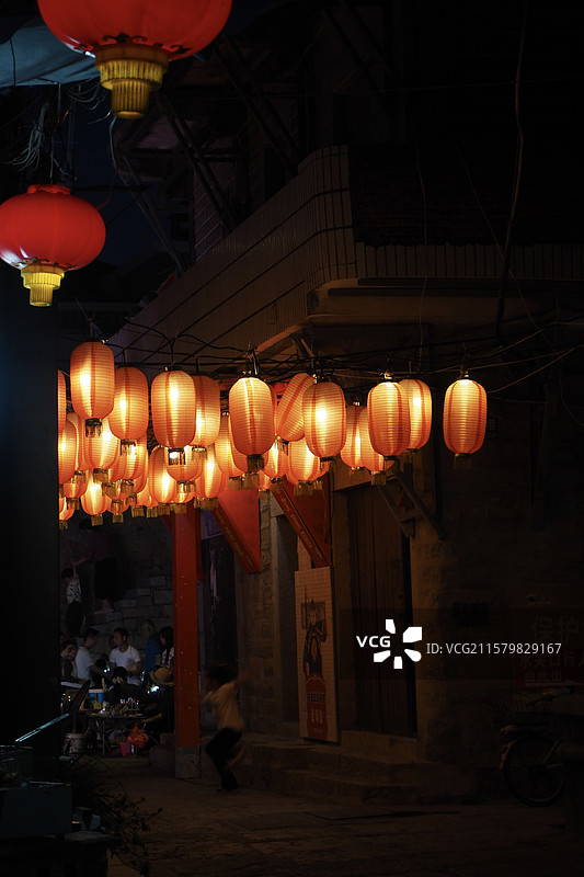 夜幕下的惠安崇武古城图片素材