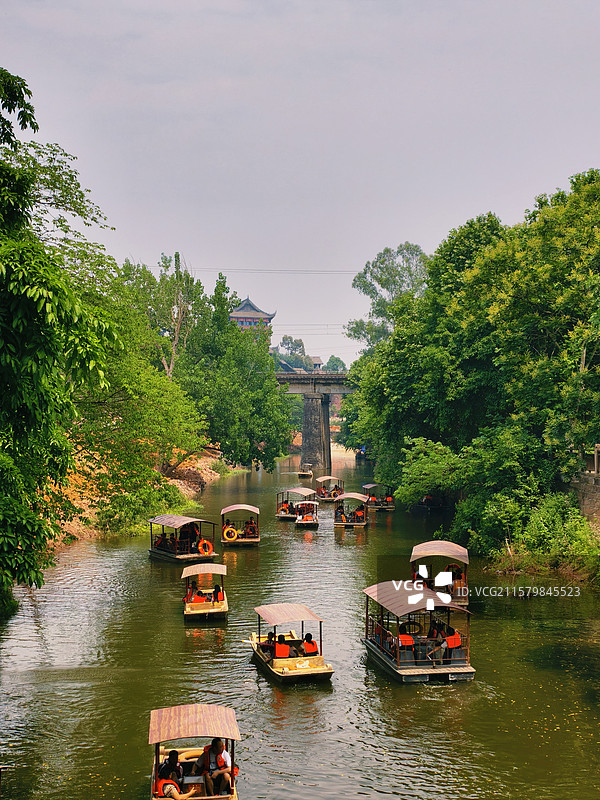 五凤溪古镇的惬意午后图片素材