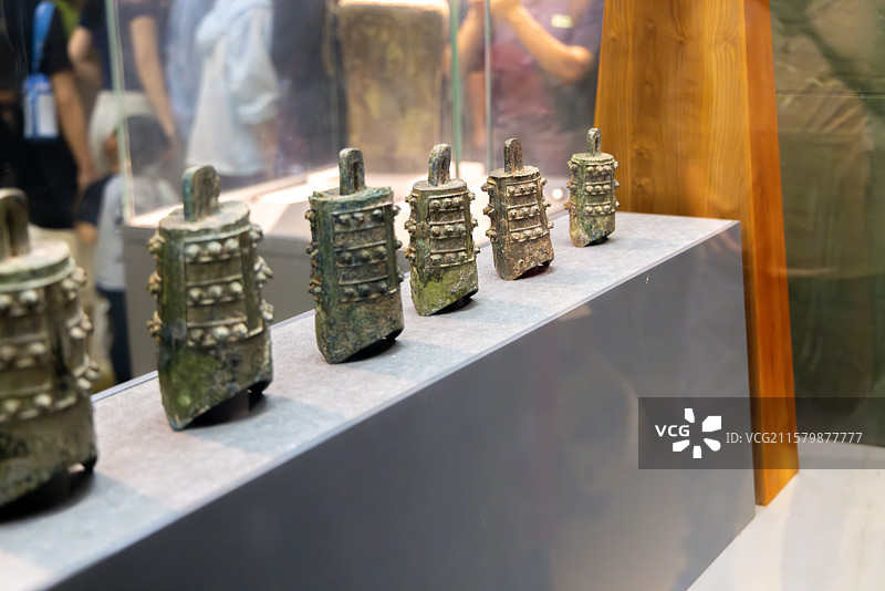 南京博物院馆藏编钟——青铜礼乐的历史回响图片素材