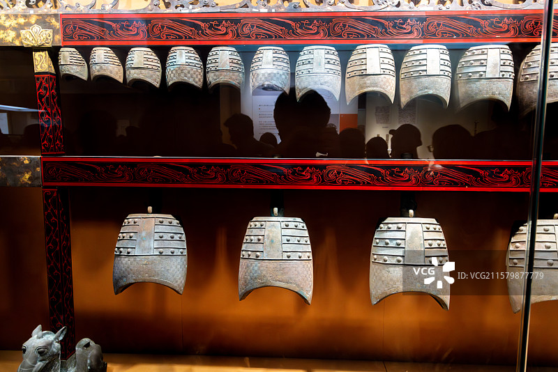 南京博物院馆藏编钟——青铜礼乐的历史回响图片素材