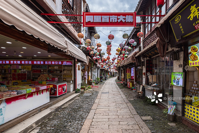 江苏省苏州市同里古镇风景区同里百市大集建筑风光图片素材