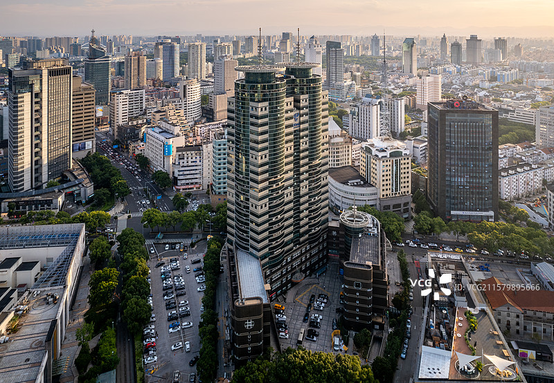 宁波中国电信大厦三江口日落图片素材