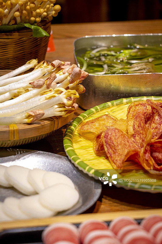 云南酸汤火锅特写图片素材