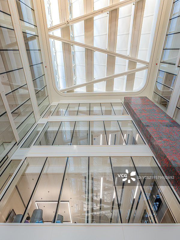 中以上海创新园 现代工业美学 线条简洁明快 桃浦智创城 智创TOP 原英雄金笔厂改造办公园区图片素材