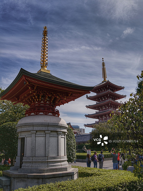 东京浅草寺，都内最古老寺院，始建于 628 年，雷门壮观，仲见世街热闹，五重塔耸立，尽显江户风情与佛图片素材