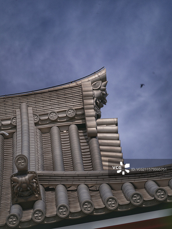 东京浅草寺，都内最古老寺院，始建于 628 年，雷门壮观，仲见世街热闹，五重塔耸立，尽显江户风情与佛图片素材
