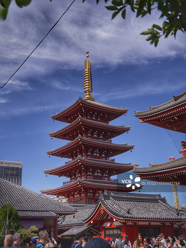 东京浅草寺，都内最古老寺院，始建于 628 年，雷门壮观，仲见世街热闹，五重塔耸立，尽显江户风情与佛图片素材