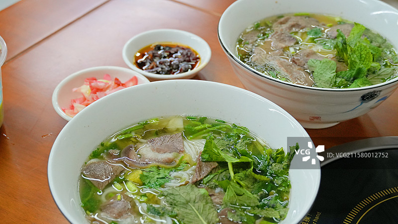 花溪牛肉粉图片素材