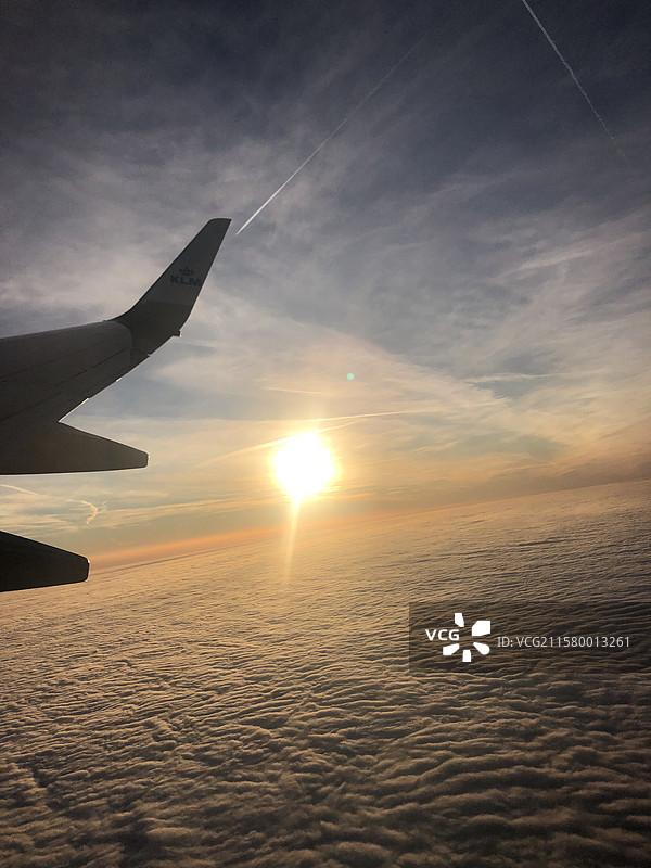 去往德国的飞机上图片素材