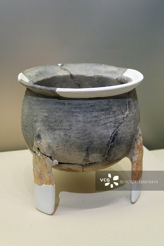 石家河文化器物 新石器时代 澧县鸡叫城遗址出土 中国国家博物馆“古代中国陈列”图片素材