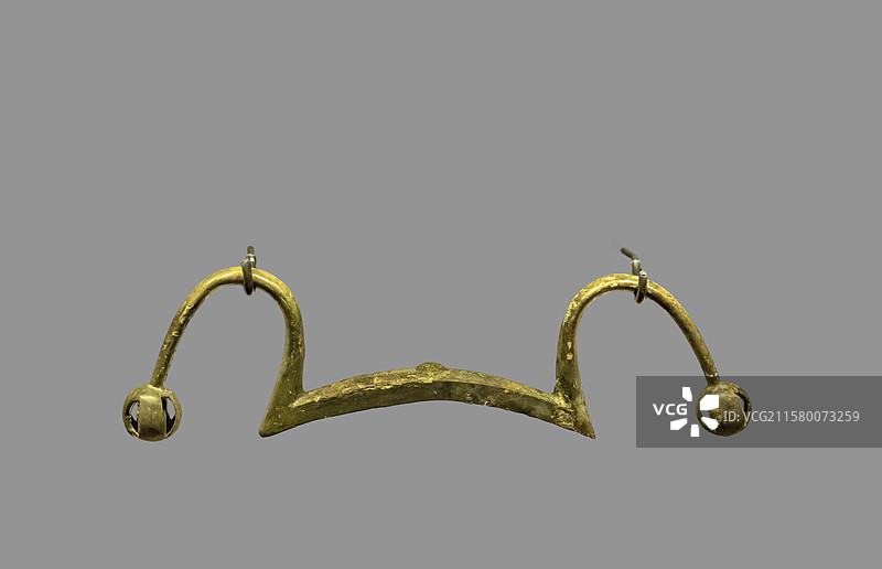 湖北省博物馆“考古揭秘的曾国”展：铜弓形器（西周早期，2011年随州叶家山墓地1号墓出土）图片素材