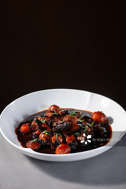 独头蒜烧冰糖河鳗图片素材