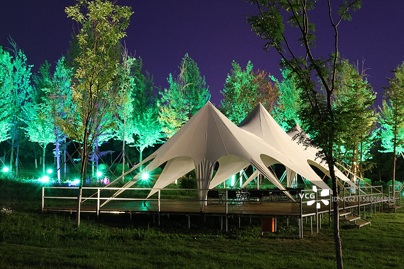 南溪湿地公园，帐篷区，夜景，长春南溪湿地公园图片素材