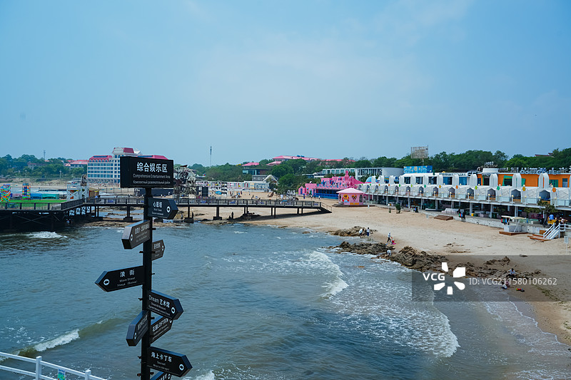 河北省秦皇岛市北戴河区碧螺塔海上酒吧公园图片素材