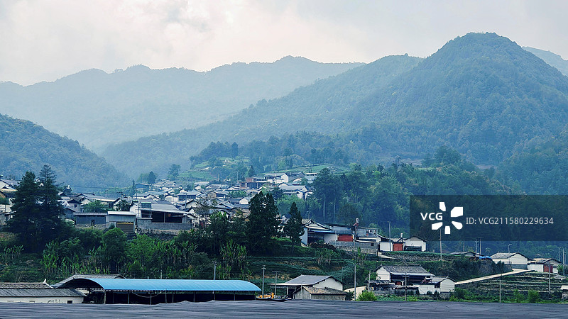 保山龙陵县乡村自然风光图片素材