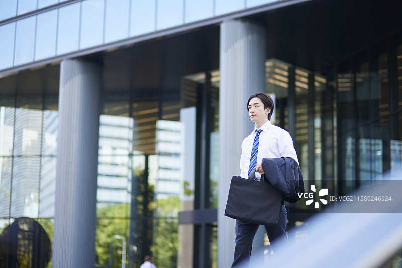 市中心的日本商人图片素材