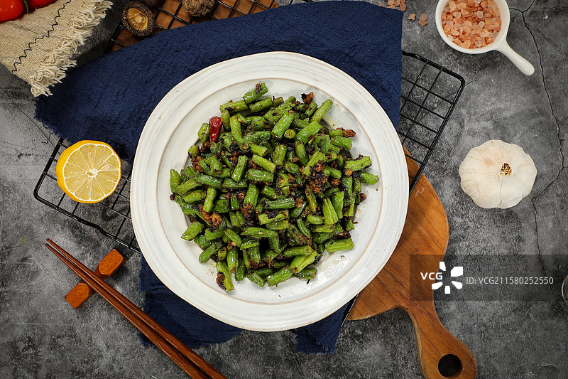 橄榄菜肉末四季豆图片素材