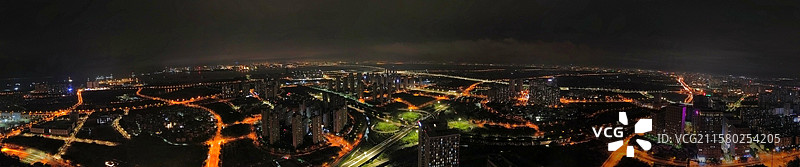 航拍视角记录厦门翔安南部新城日新月异的变化，夜景越来越漂亮嘞图片素材