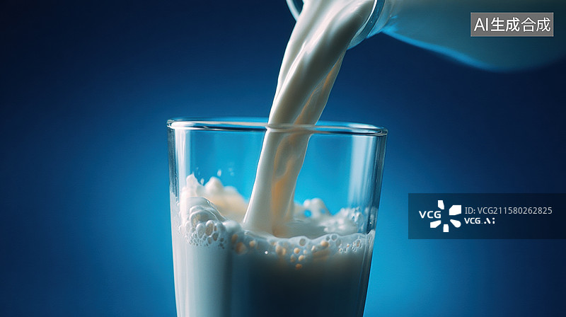 【AI数字艺术】牛奶倒入玻璃杯的瞬间图片素材