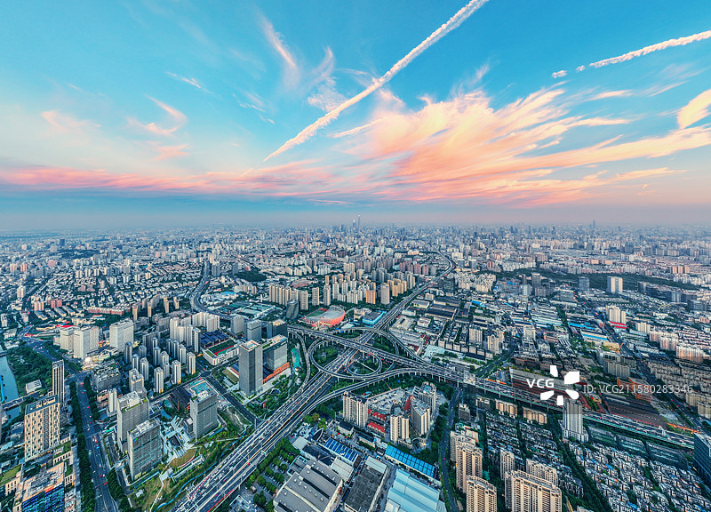 上海静安区汶水路轻轨站地铁站中环路共和新路南北高架路十字路口城市快速路交叉口交通枢纽道路图片素材