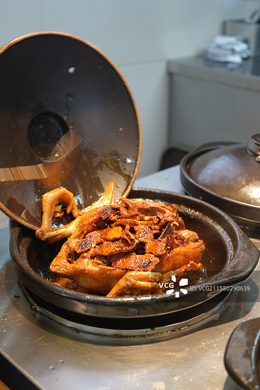 姜母鸭，盐烧番鸭，盐烧姜母鸭，鸭子，鸭肉，泉州姜母鸭，泉州美食，泉州菜，闽菜，美食，美味，餐饮，食物图片素材