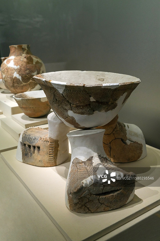 陶钵支座组合 彭头山文化 澧县八十垱遗址出土 中国国家博物馆“古代中国陈列”图片素材