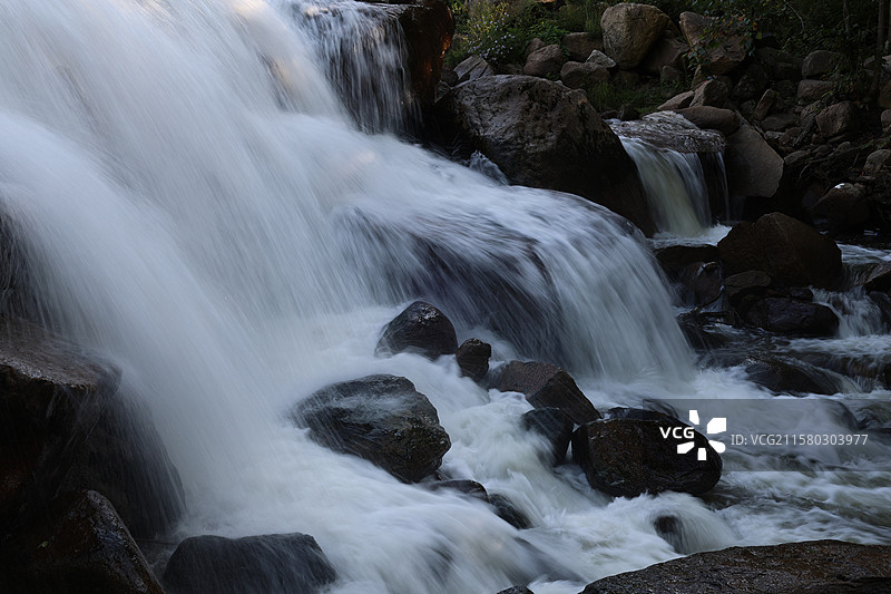 吉林太平沟，瀑布，深林，小路，休闲，避暑，图片素材